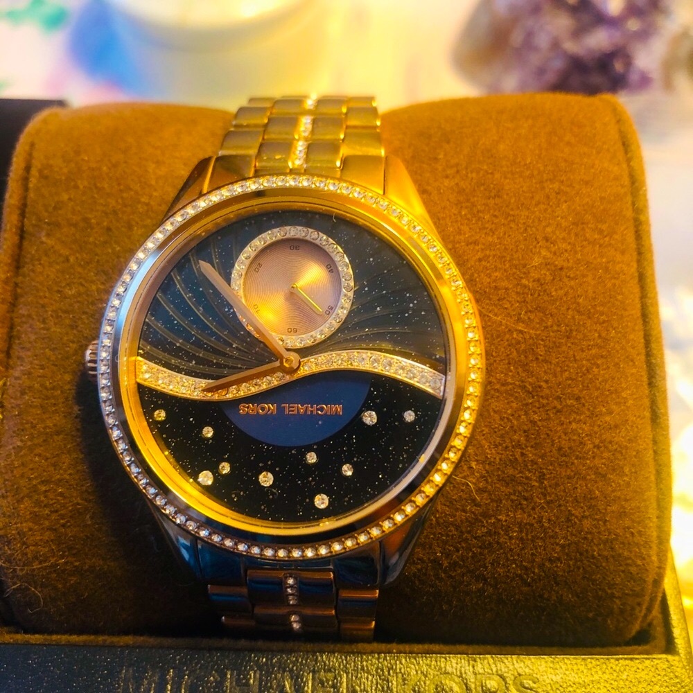 NWOT Michael Kors Lauryn Crystal Quartz Black Dial watch MK-3723 - Picture 3 of 14